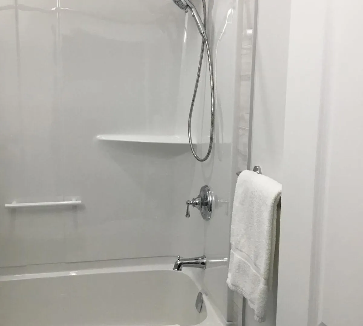 Almost Heaven - Cozy 2Bdrm Guest Suite Near Spruce Meadows Sw YYC 0*,  Canada